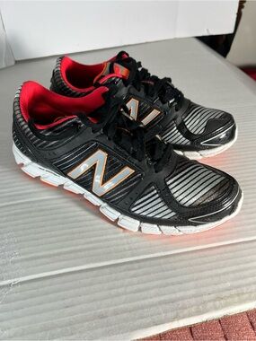 New balance 750 size 6 1/2 like new